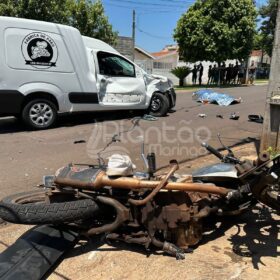 Jovem trabalhador morre após acidente de moto em Maringá Foto 13 Fotos de Jovem trabalhador morre após acidente de moto em Maringá