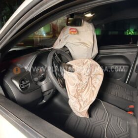 Motorista anda na contramão em avenida de Maringá e bate de frente com outro carro Foto 3 Fotos de Motorista anda na contramão em avenida de Maringá e bate de frente com outro carro