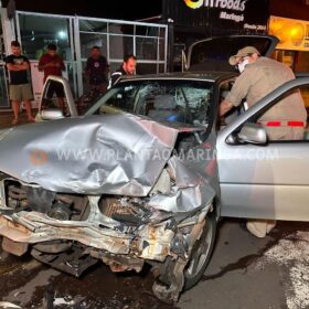 Motorista anda na contramão em avenida de Maringá e bate de frente com outro carro Foto 6 Fotos de Motorista anda na contramão em avenida de Maringá e bate de frente com outro carro