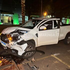 Motorista anda na contramão em avenida de Maringá e bate de frente com outro carro Foto 10 Fotos de Motorista anda na contramão em avenida de Maringá e bate de frente com outro carro