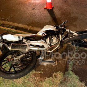 Motociclista foge da polícia na contramão e bate de frente com carro em Maringá Foto 7 Fotos de Motociclista foge da polícia na contramão e bate de frente com carro em Maringá