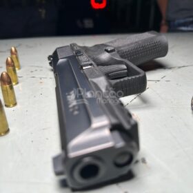 Homem com mandado de prisão em aberto por homicídio é preso com pistola, em Sarandi Foto 3 Fotos de Homem com mandado de prisão em aberto por homicídio é preso com pistola, em Sarandi