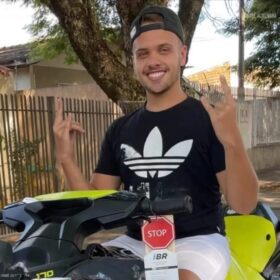 Acidente envolvendo duas motos de alta cilindrada e um carro deixa dois jovens feridos Foto 10 Fotos de Acidente envolvendo duas motos de alta cilindrada e um carro deixa dois jovens feridos