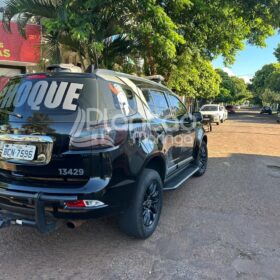 Homem é socorrido em estado grave após ser atingido com 5 tiros em Maringá Foto 2 Fotos de Homem é socorrido em estado grave após ser atingido com 5 tiros em Maringá