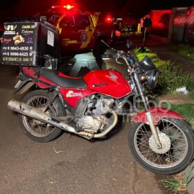 Homem morre após passar mal e bater moto contra poste em Sarandi Foto 2 Fotos de Homem morre após passar mal e bater moto contra poste em Sarandi