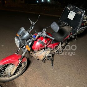 Homem morre após passar mal e bater moto contra poste em Sarandi Foto 6 Fotos de Homem morre após passar mal e bater moto contra poste em Sarandi