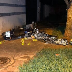 Jovem é executado com mais de 20 tiros em Maringá Foto 16 Fotos de Jovem é executado com mais de 20 tiros em Maringá