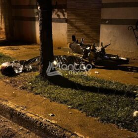 Jovem é executado com mais de 20 tiros em Maringá Foto 4 Fotos de Jovem é executado com mais de 20 tiros em Maringá