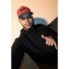 Motoboy morre após cair de motocicleta na Avenida Colombo em Maringá Foto 1 Fotos de Motoboy morre após cair de motocicleta na Avenida Colombo em Maringá