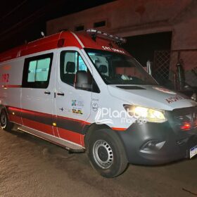 Motociclista é intubado após bater em caminhão em Maringá Foto 12 Fotos de Motociclista é intubado após bater em caminhão em Maringá
