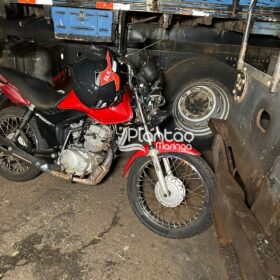 Motociclista é intubado após bater em caminhão em Maringá Foto 3 Fotos de Motociclista é intubado após bater em caminhão em Maringá