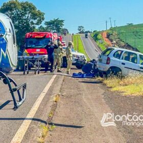 Motorista é socorrido de helicóptero após ser ejetado de veículo em capotamento Foto 3 Fotos de Motorista é socorrido de helicóptero após ser ejetado de veículo em capotamento