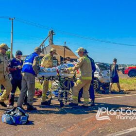 Motorista é socorrido de helicóptero após ser ejetado de veículo em capotamento Foto 4 Fotos de Motorista é socorrido de helicóptero após ser ejetado de veículo em capotamento