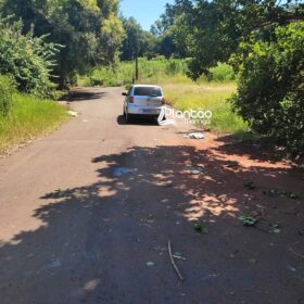 Sobrinho é morto e tio é baleado dentro de carro em Maringá Foto 1 Fotos de Sobrinho é morto e tio é baleado dentro de carro em Maringá