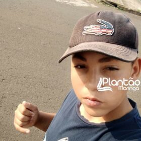 Adolescente é morto e outro baleado durante atentado a tiros em conveniência em Maringá Foto 15 Fotos de Adolescente é morto e outro baleado durante atentado a tiros em conveniência em Maringá