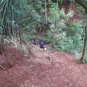 Adolescente morre afogado em córrego próximo ao Bosque II, em Maringá Foto 6 Fotos de Adolescente morre afogado em córrego próximo ao Bosque II, em Maringá