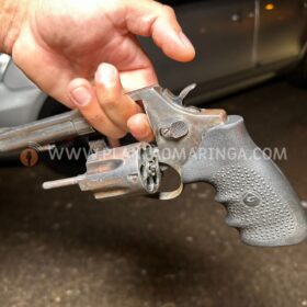 Forças de segurança de Sarandi apreende arma de fogo em festa clandestina Foto 8 Fotos de Forças de segurança de Sarandi apreende arma de fogo em festa clandestina