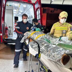 Homem é baleado e socorrido em estado grave após atentado, em Maringá Foto 2 Fotos de Homem é baleado e socorrido em estado grave após atentado, em Maringá