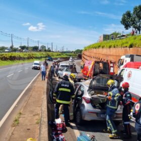 Idoso que sofreu grave acidente de trânsito morre em hospital de Maringá Foto 4 Fotos de Idoso que sofreu grave acidente de trânsito morre em hospital de Maringá