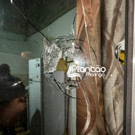 Jovem com tornozeleira eletrônica é socorrido em estado grave após levar três tiros na cabeça em Sarandi Foto 6 Fotos de Jovem com tornozeleira eletrônica é socorrido em estado grave após levar três tiros na cabeça em Sarandi