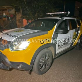 Jovens sofrem atentado a tiros no Jardim Universal em Sarandi Foto 1 Fotos de Jovens sofrem atentado a tiros no Jardim Universal em Sarandi