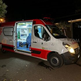 Mulher é agredida por ex-companheiro com golpe de facão na cabeça em Maringá Foto 3 Fotos de Mulher é agredida por ex-companheiro com golpe de facão na cabeça em Maringá