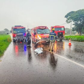 Mulher morre ao ser atropelada na rodovia em Maringá Foto 6 Fotos de Mulher morre ao ser atropelada na rodovia em Maringá