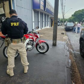 Pedestre atropelado fora da faixa de pedestres em Maringá é socorrido em estado gravíssimo Foto 2 Fotos de Pedestre atropelado fora da faixa de pedestres em Maringá é socorrido em estado gravíssimo