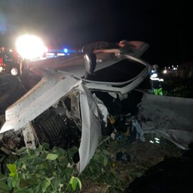 Três pessoas morrem em grave acidente na noite desta quarta-feira Foto 2 Fotos de Três pessoas morrem em grave acidente na noite desta quarta-feira