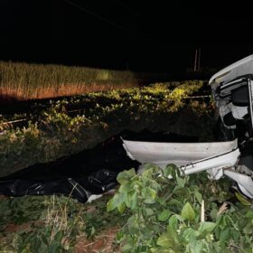 Três pessoas morrem em grave acidente na noite desta quarta-feira Foto 3 Fotos de Três pessoas morrem em grave acidente na noite desta quarta-feira