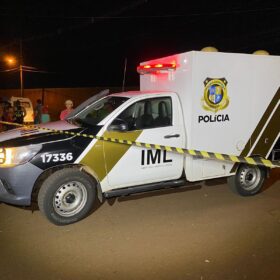 Atiradores encapuzados matam empresário e ferem cliente em lanchonete Foto 2 Fotos de Atiradores encapuzados matam empresário e ferem cliente em lanchonete