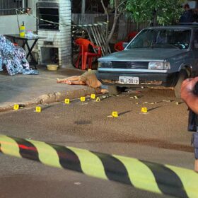Atiradores encapuzados matam empresário e ferem cliente em lanchonete Foto 4 Fotos de Atiradores encapuzados matam empresário e ferem cliente em lanchonete