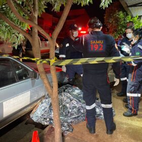Atiradores encapuzados matam empresário e ferem cliente em lanchonete Foto 5 Fotos de Atiradores encapuzados matam empresário e ferem cliente em lanchonete