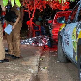 Atiradores encapuzados matam empresário e ferem cliente em lanchonete Foto 6 Fotos de Atiradores encapuzados matam empresário e ferem cliente em lanchonete