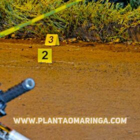 Câmera registrou jovem de 18 anos sendo executado em frente à casa de vizinho em Sarandi. Foto 7 Fotos de Câmera registrou jovem de 18 anos sendo executado em frente à casa de vizinho em Sarandi.
