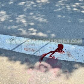 Câmera de segurança registra carro avançando preferencial e causando grave acidente em Maringá Foto 8 Fotos de Câmera de segurança registra carro avançando preferencial e causando grave acidente em Maringá