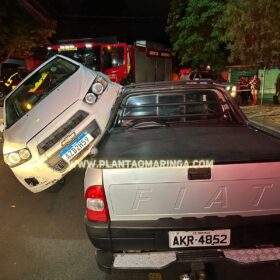 Carro para 'em cima' de outro após batida em Maringá Foto 3 Fotos de Carro para 'em cima' de outro após batida em Maringá