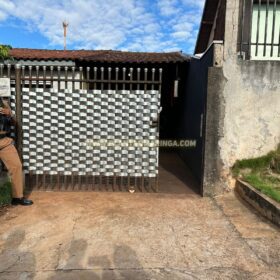 Homem é encontrado morto e com marcas de tiros dentro da própria casa em Maringá Foto 4 Fotos de Homem é encontrado morto e com marcas de tiros dentro da própria casa em Maringá