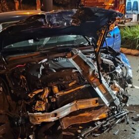 Homem morre após grave acidente de trânsito, em Maringá. Foto 7 Fotos de Homem morre após grave acidente de trânsito, em Maringá.