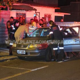 Jovem é executado a tiros dentro de carro em Sarandi Foto 2 Fotos de Jovem é executado a tiros dentro de carro em Sarandi