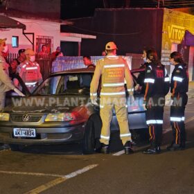 Jovem é executado a tiros dentro de carro em Sarandi Foto 4 Fotos de Jovem é executado a tiros dentro de carro em Sarandi