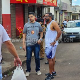 Jovem é executado e duas pessoas são baleadas em ataque a oficina de motos em Sarandi Foto 15 Fotos de Jovem é executado e duas pessoas são baleadas em ataque a oficina de motos em Sarandi