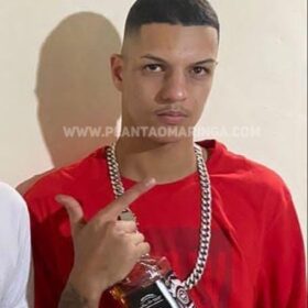Jovem é executado e duas pessoas são baleadas em ataque a oficina de motos em Sarandi Foto 1 Fotos de Jovem é executado e duas pessoas são baleadas em ataque a oficina de motos em Sarandi