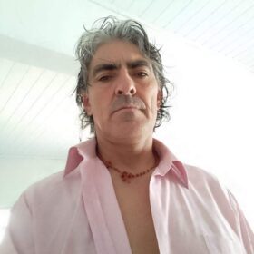 Motorista brutalmente agredido após simples acidente de trânsito em Maringá, morre no hospital Foto 4 Fotos de Motorista brutalmente agredido após simples acidente de trânsito em Maringá, morre no hospital