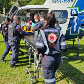 Motorista é socorrido de helicóptero após capotar carro na BR-376 Foto 5 Fotos de Motorista é socorrido de helicóptero após capotar carro na BR-376