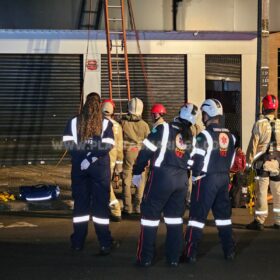 Trabalhador é intubado após sofrer choque de mais de 13 mil volts em Maringá Foto 6 Fotos de Trabalhador é intubado após sofrer choque de mais de 13 mil volts em Maringá