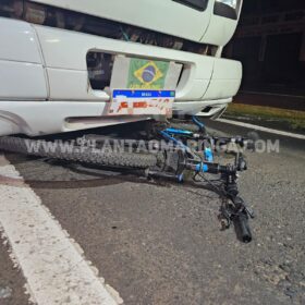 Ciclista de 18 anos é intubado após ser atropelado por caminhão em Maringá. Foto 8 Fotos de Ciclista de 18 anos é intubado após ser atropelado por caminhão em Maringá.