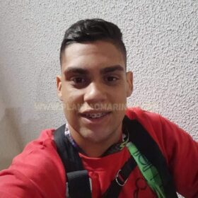 Jovem de 18 anos morre após sair do trabalho e sofrer acidente de moto em Maringá Foto 1 Fotos de Jovem de 18 anos morre após sair do trabalho e sofrer acidente de moto em Maringá