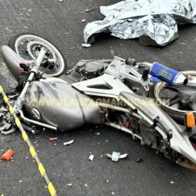 Moça de 21 anos morre em acidente de trânsito a caminho do trabalho Foto 1 Fotos de Moça de 21 anos morre em acidente de trânsito a caminho do trabalho