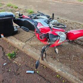 Motociclista fica gravemente ferido após bater em árvore em Maringá Foto 2 Fotos de Motociclista fica gravemente ferido após bater em árvore em Maringá